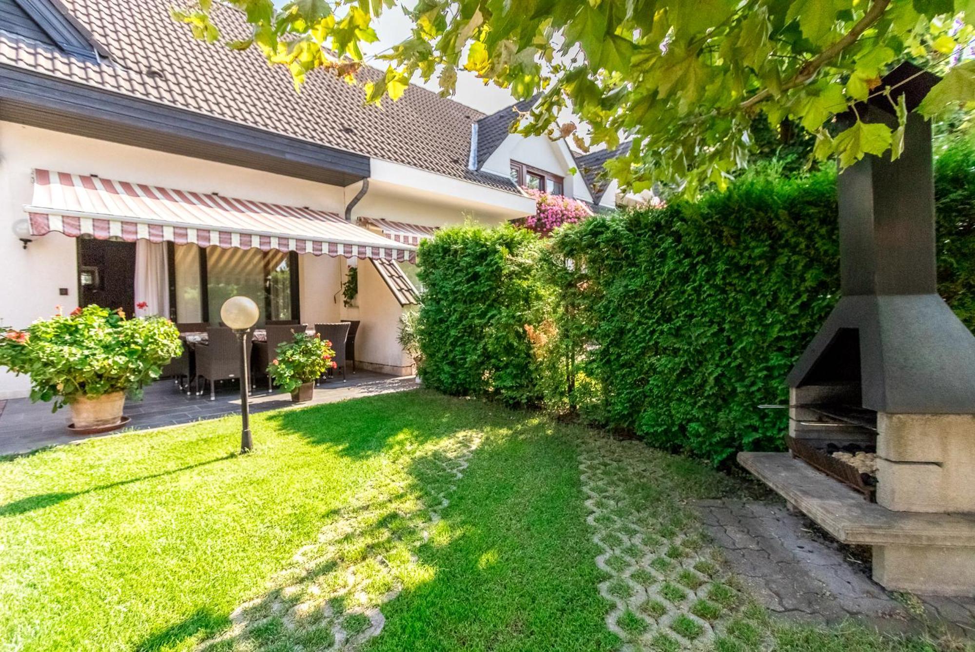 Haus Sonnenhof Otel Siofok Dış mekan fotoğraf